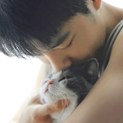 Profile Picture of dew of the dawn (@peuxtuvoir) on Twitter