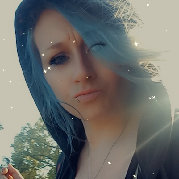 Profile Picture of Jocalene Meeder (@jocalene_meeder) on Poshmark