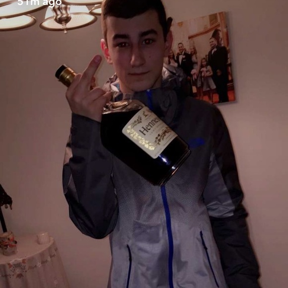 Profile Picture of Tyler Francoeur (@skankwhore) on Poshmark