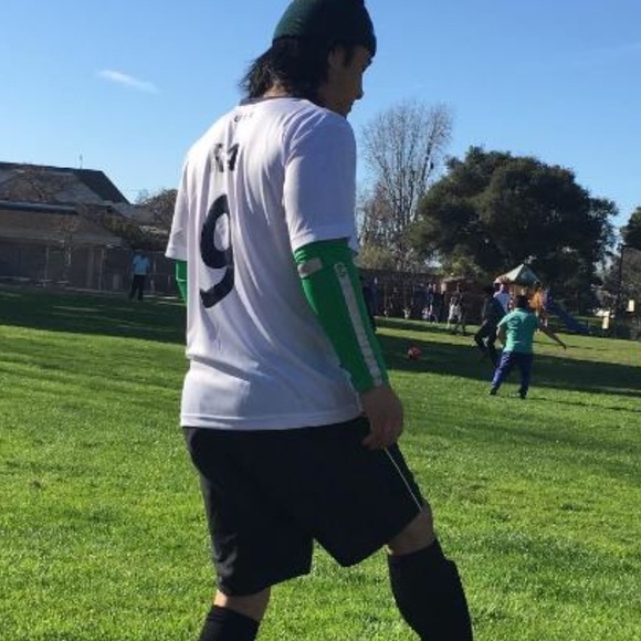 Paul Rai - Poshmark Profile Picture of Paul Rai (@phalrai123m) on Poshmark