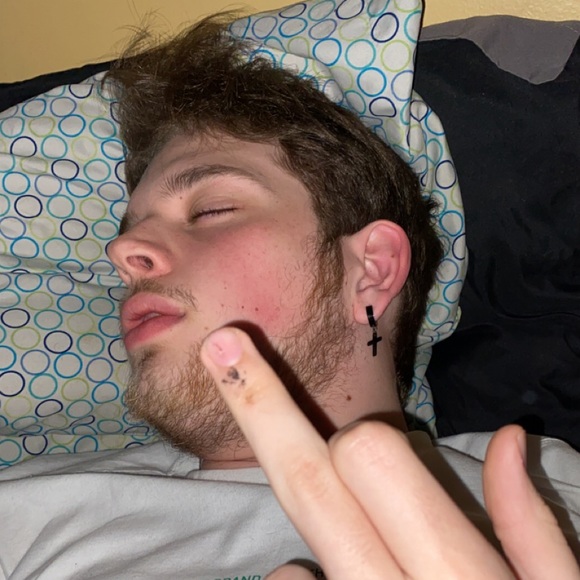 Profile Picture of Reid Jones (@reiddademi) on Poshmark