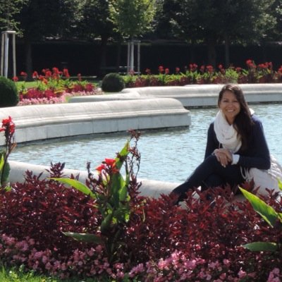 Profile Picture of Lucia Olivares (@lucyoliv) on Twitter