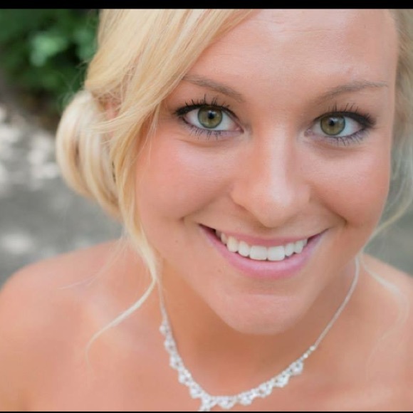 Shay Doorneweerd - Poshmark Profile Picture of Shay Doorneweerd (@shaylynmas) on Poshmark