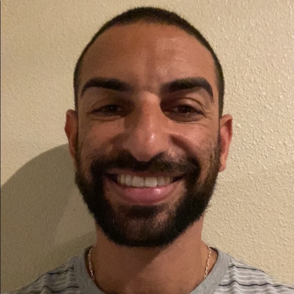 Profile Picture of Doug Graham (@dlg21983) on Poshmark