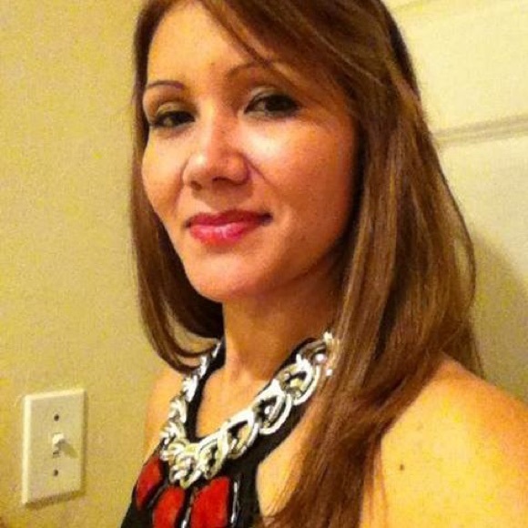 Iris Berganza - Poshmark Profile Picture of Iris Berganza (@irisb0094) on Poshmark