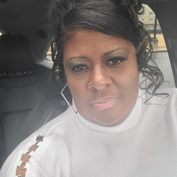 Profile Picture of Anjuanise Keel (@akmemphis) on Poshmark