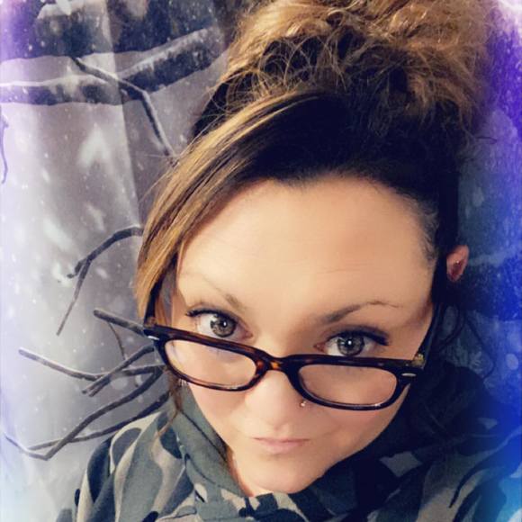 Profile Picture of Aly Racca (@alyracca34) on Poshmark