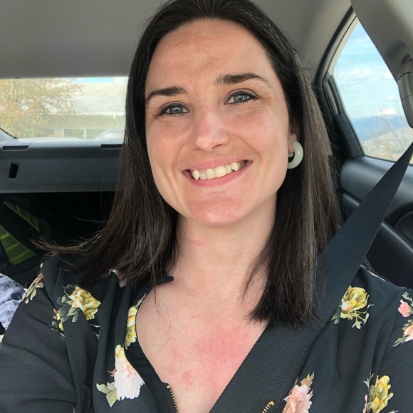 Lacey Ward - Poshmark Profile Picture of Lacey Ward (@sunshine0122) on Poshmark