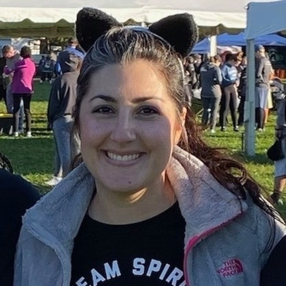 Profile Picture of Erin Butcher (@butcher383) on Poshmark