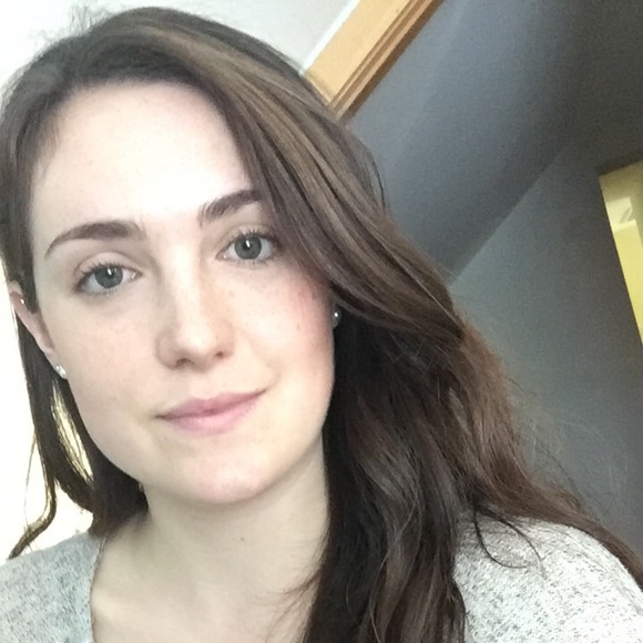 Profile Picture of Julie Roberts (@julierob7) on Poshmark