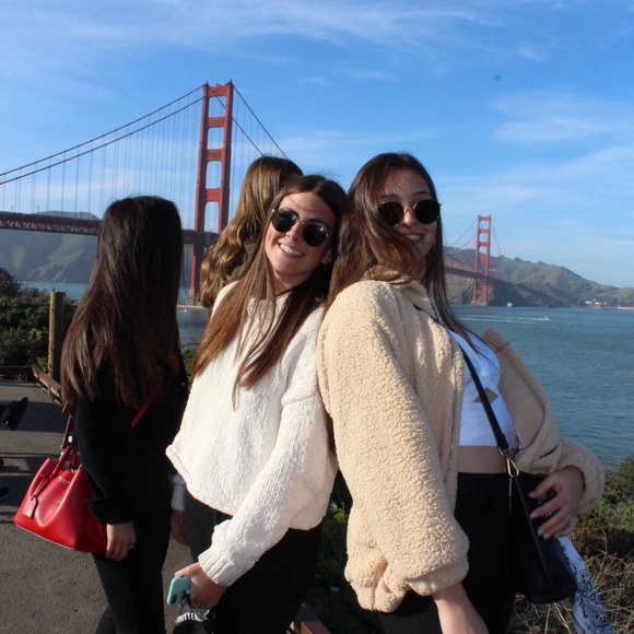 Profile Picture of Quinn Mullany (@quinnmullany) on Poshmark