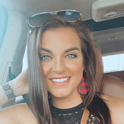 Profile Picture of Jennifer Pearce (@mamajenny1109) on Twitter