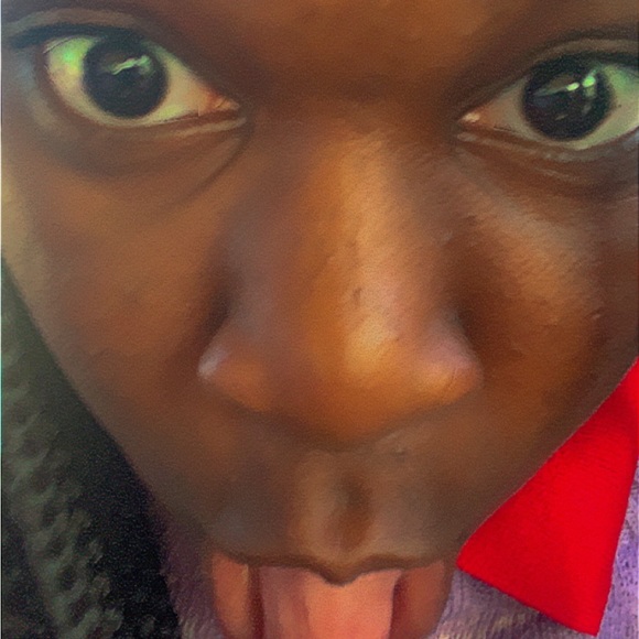 Profile Picture of Ariel Gibson (@hearts4arii) on Poshmark