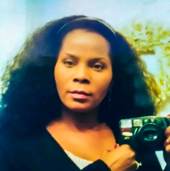 Profile Picture of Pamela Walker (@mspam555) on Poshmark