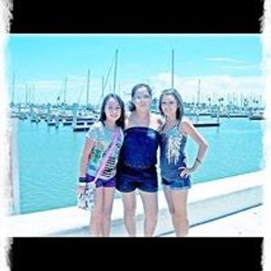 Profile Picture of Claudia Wong (@claudia.wong.52) on Myspace