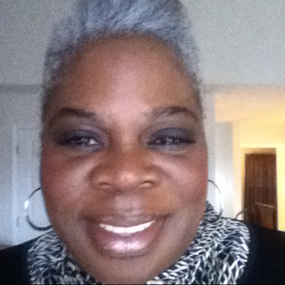 Profile Picture of Pamela Clarke (@pnc431) on Poshmark