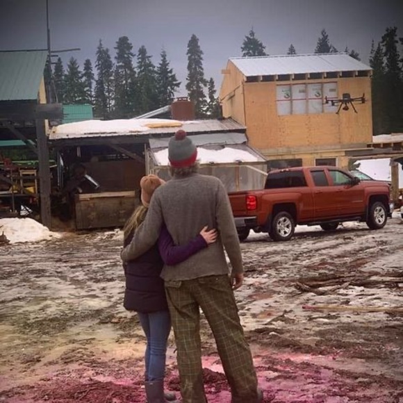 Profile Picture of Jessica Hochins (@jhochins) on Poshmark