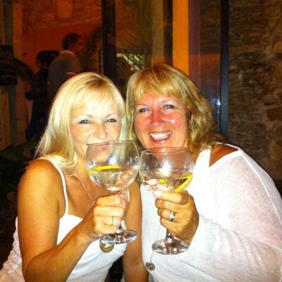 Profile Picture of Maxine Watts (@maxine_watts) on Twitter