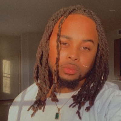 Profile Picture of ✯✝ Curtis Harris-Rushing ♔✭ (@iAmKingHarris_) on Twitter