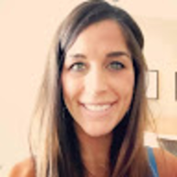 Meghan Barteld - Poshmark Profile Picture of Meghan Barteld (@meghandray) on Poshmark