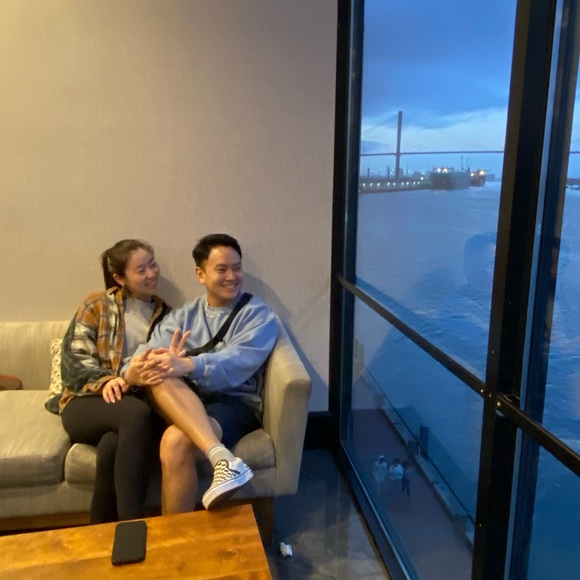 Lois Chyun - Poshmark Profile Picture of Lois Chyun (@lchyun) on Poshmark