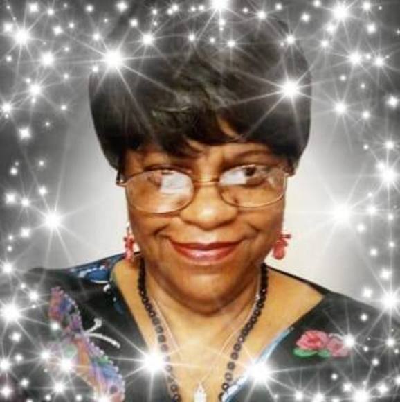 Profile Picture of Brenda Yaple (@ybj) on Poshmark