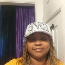 Profile Picture of Vickie Gnakou (@VGnakou) on Twitter