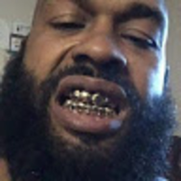 Profile Picture of Alfonse Ellington (@alfonsee) on Poshmark