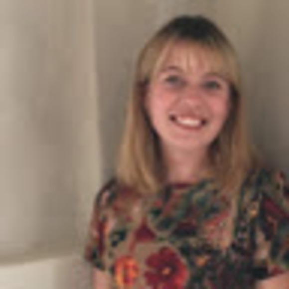 Profile Picture of Jamie Shalvey (@jlshalvey) on Poshmark