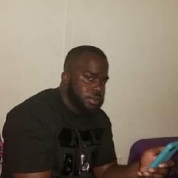 Profile Picture of Johnny Hayes (@johnnyhayes186) on Poshmark