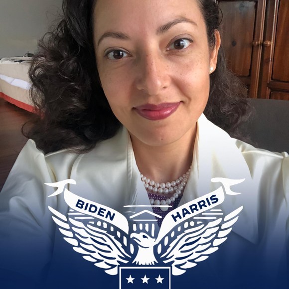 Profile Picture of Dominique Allen (@dallen012) on Poshmark