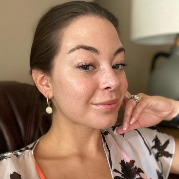 Brianna Deskins - Poshmark Profile Picture of Brianna Deskins (@briannadeskins) on Poshmark