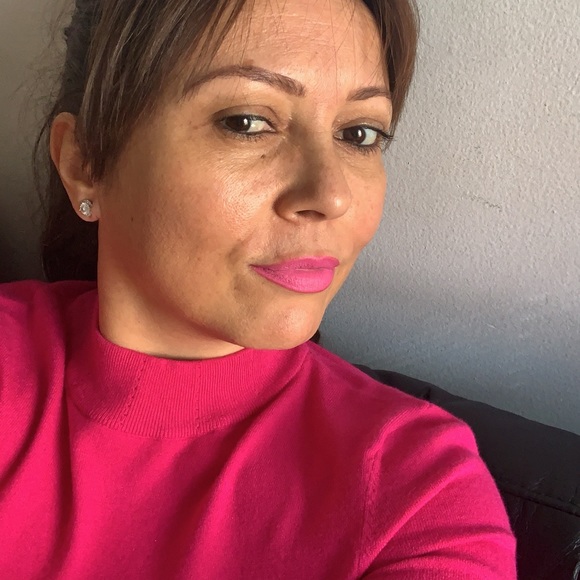 Profile Picture of Keila Dabadia (@dabadia) on Poshmark