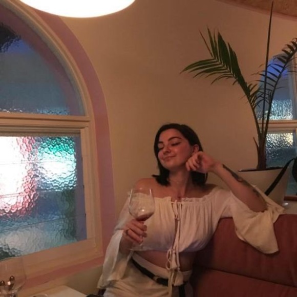 Profile Picture of Joanna Cocking (@joannacocking) on Poshmark