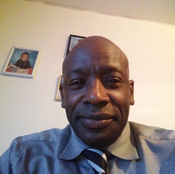 Profile Picture of Apolonio Castillo (@apple1369) on Poshmark