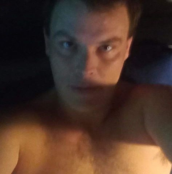 Profile Picture of Robert Decosta (@robertdecosta) on Poshmark