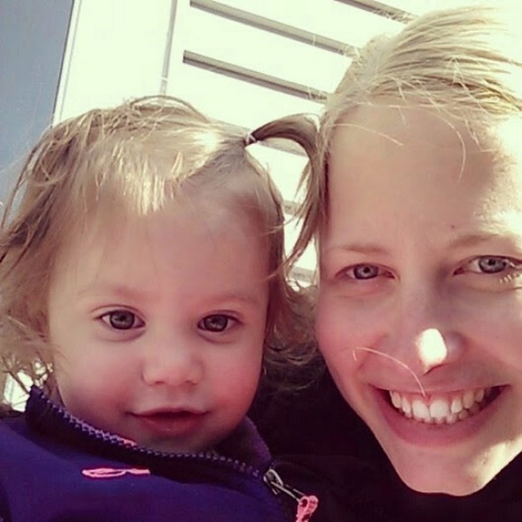 Profile Picture of Amy Tschirgi (@amylynner03) on Poshmark