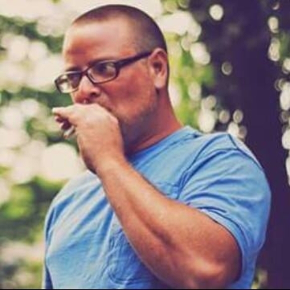 Profile Picture of Jim Simpson (@simpj10169) on Poshmark