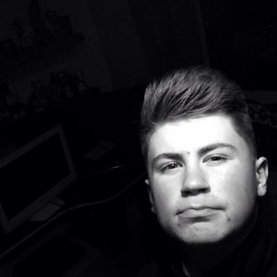 Profile Picture of Aaron Hoyle (@HoyleAaron) on Twitter