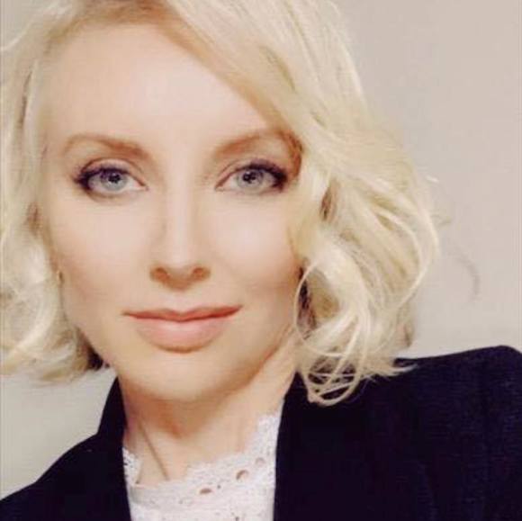 Profile Picture of Heather Foreman (@heatherforem100) on Poshmark