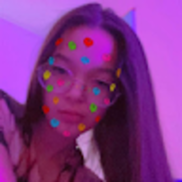 Profile Picture of Kennadie Thompson-nguyen (@mrschance01) on Poshmark