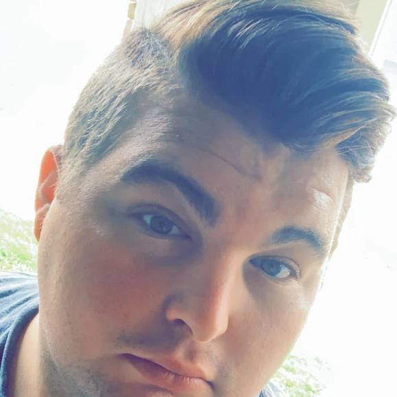 Profile Picture of Austin Speigner (@sehschamp15) on Poshmark