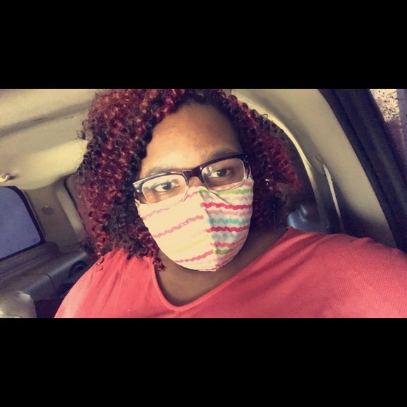 Profile Picture of Destiny Manns (@destiny_manns) on Poshmark