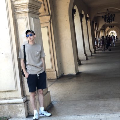 Profile Picture of Chung Wei Wu (@ChungWeiWu2) on Twitter