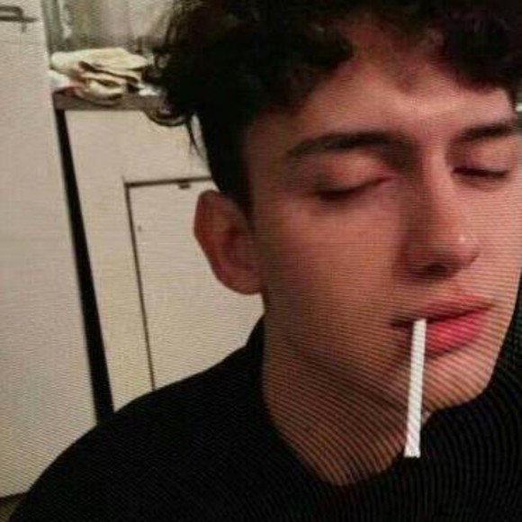 Profile Picture of James Catland| (@hammarfield6s) on Poshmark