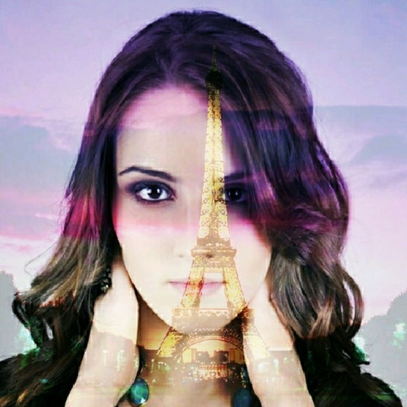 Profile Picture of Stephanie Boozel (@zedgeclothing) on Poshmark