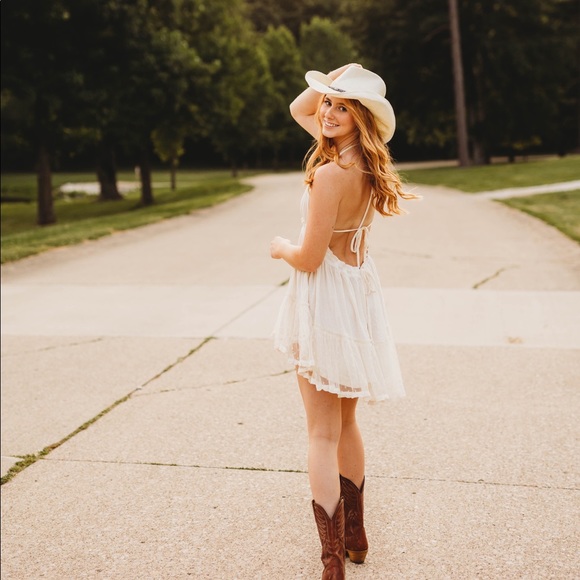 Profile Picture of Jenna Arnold (@jennaa_arnold) on Poshmark