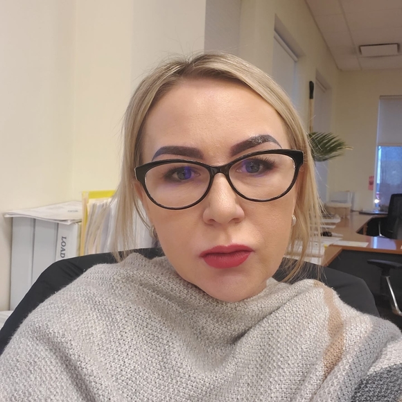 Profile Picture of Magdalena Jelic (@magdalenajeluc) on Poshmark