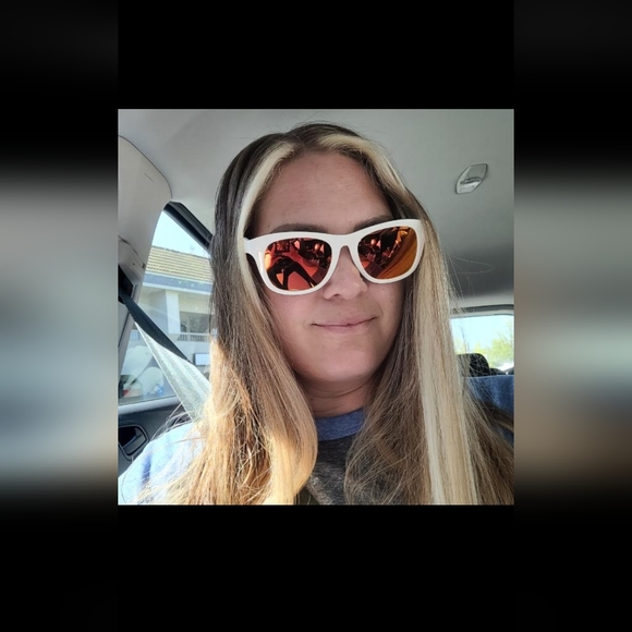 Profile Picture of Michelle Laberge (@michmich86) on Poshmark