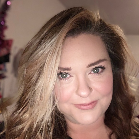 Profile Picture of Jaclyn Mclaughlin (@jmac1380) on Poshmark